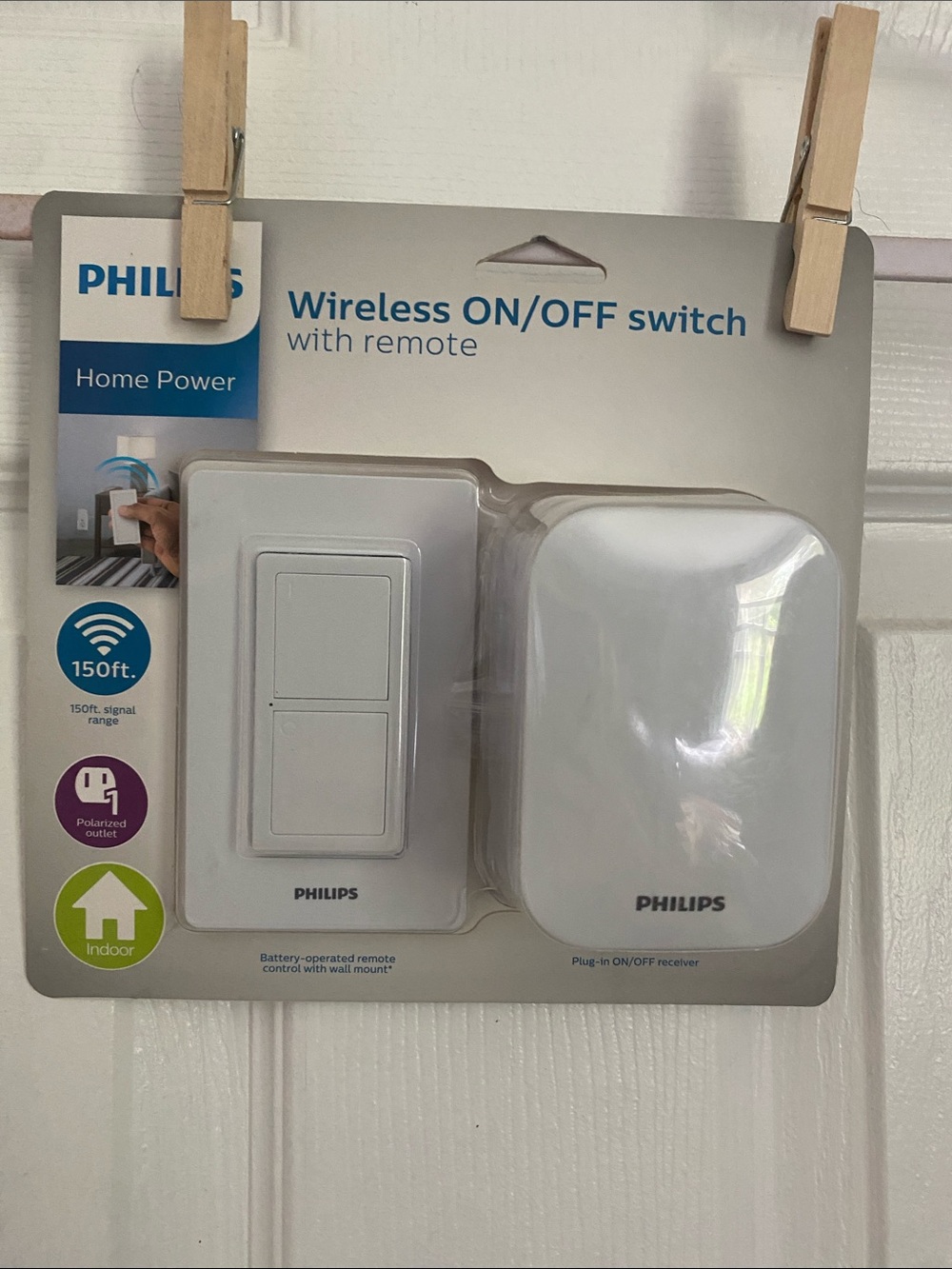 Philips White Wireless On/Off Switch with Remote and Receiver